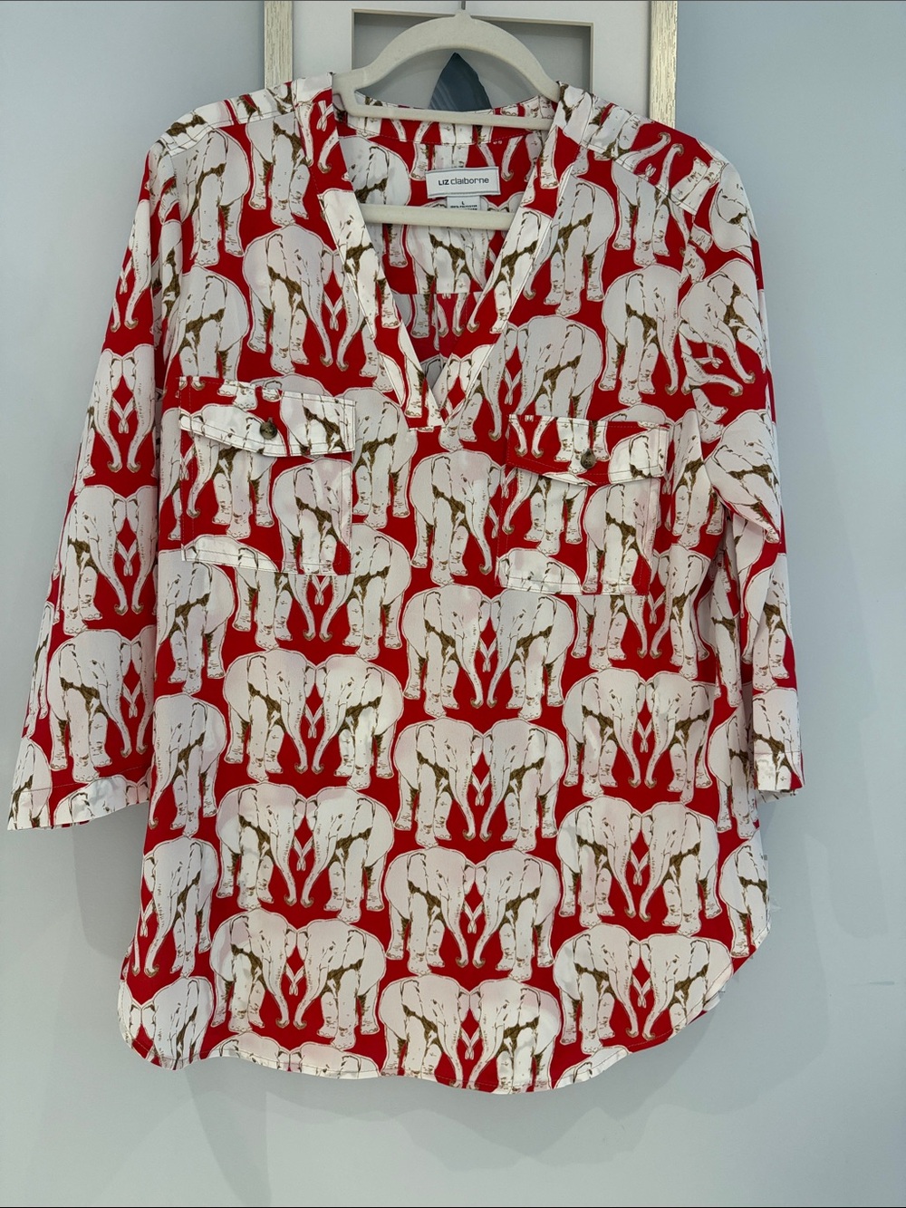 Liz Claiborne Red White Elephant Print Blouse V-Neck 3/4 Sleeve NWT Size L